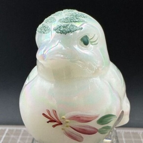 Fenton Handpainted Iridescent Glass Bird Figurine By J. Grove - Picture 2 of 6